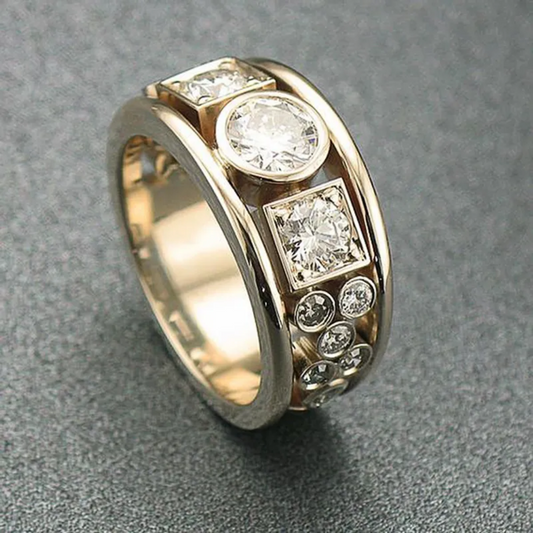 Vintage Sparkling Zirconia Ring