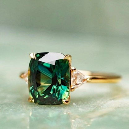 Emerald Sparkling Zirconia Ring