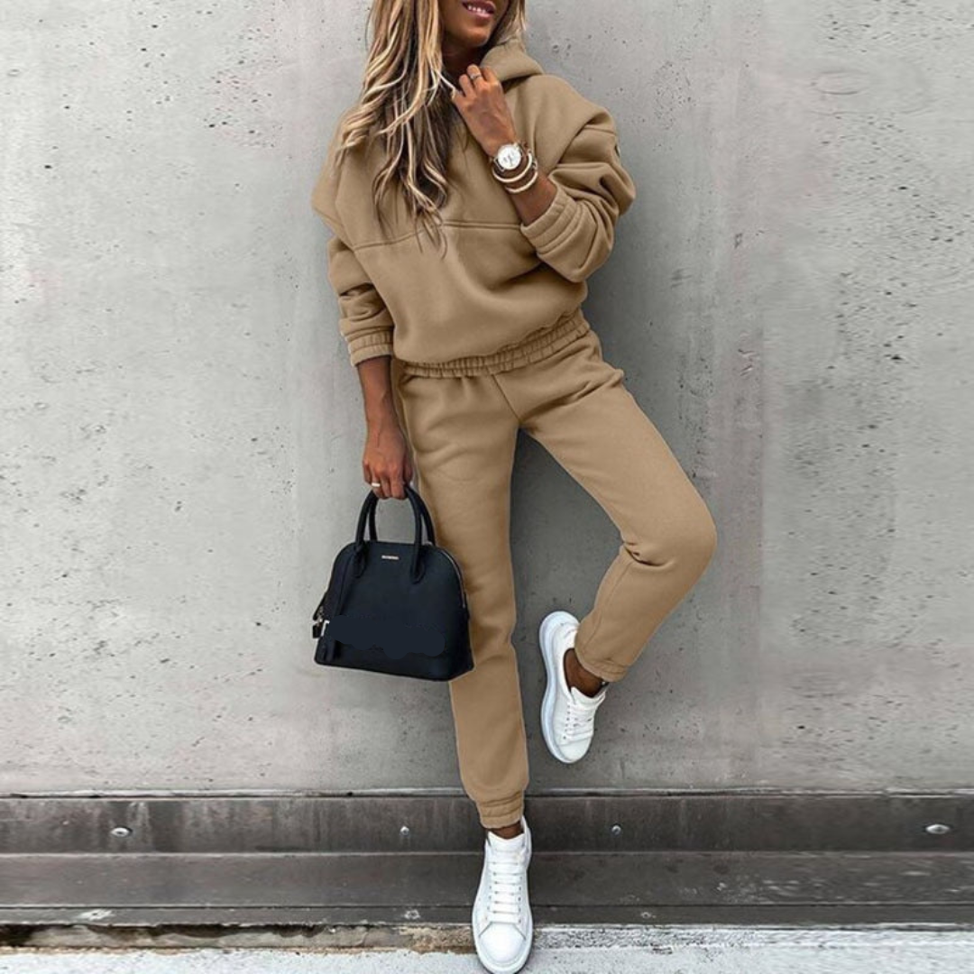 Christine | Women’s Sporty Tracksuit | Winter-Ready