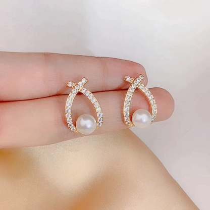 Lustrous Radiant Pearl Earrings