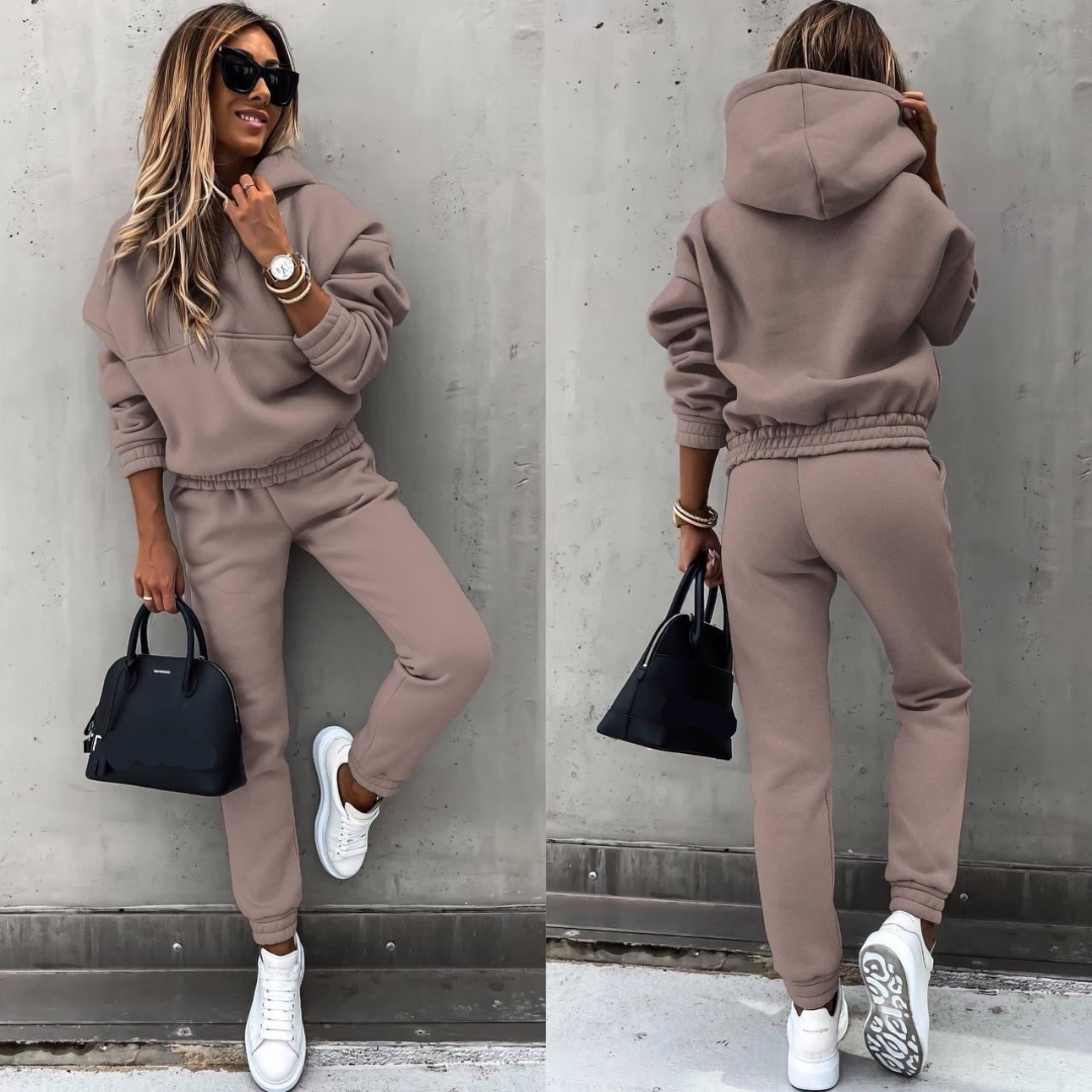 Christine | Women’s Sporty Tracksuit | Winter-Ready