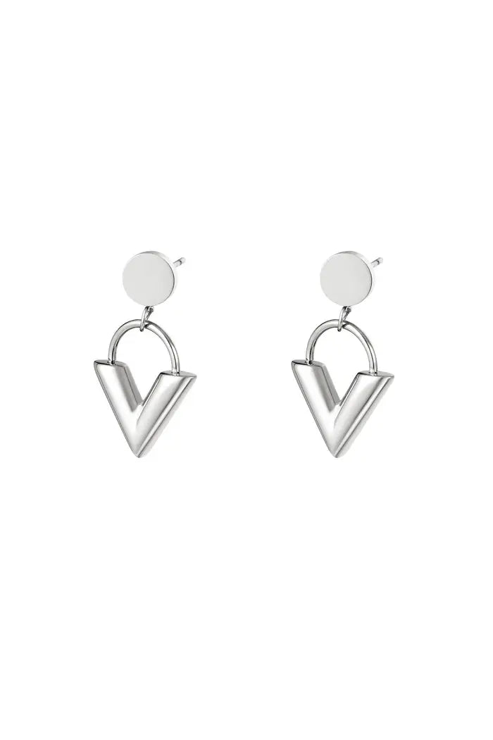 V-Shaped Stud Earrings - Amanda