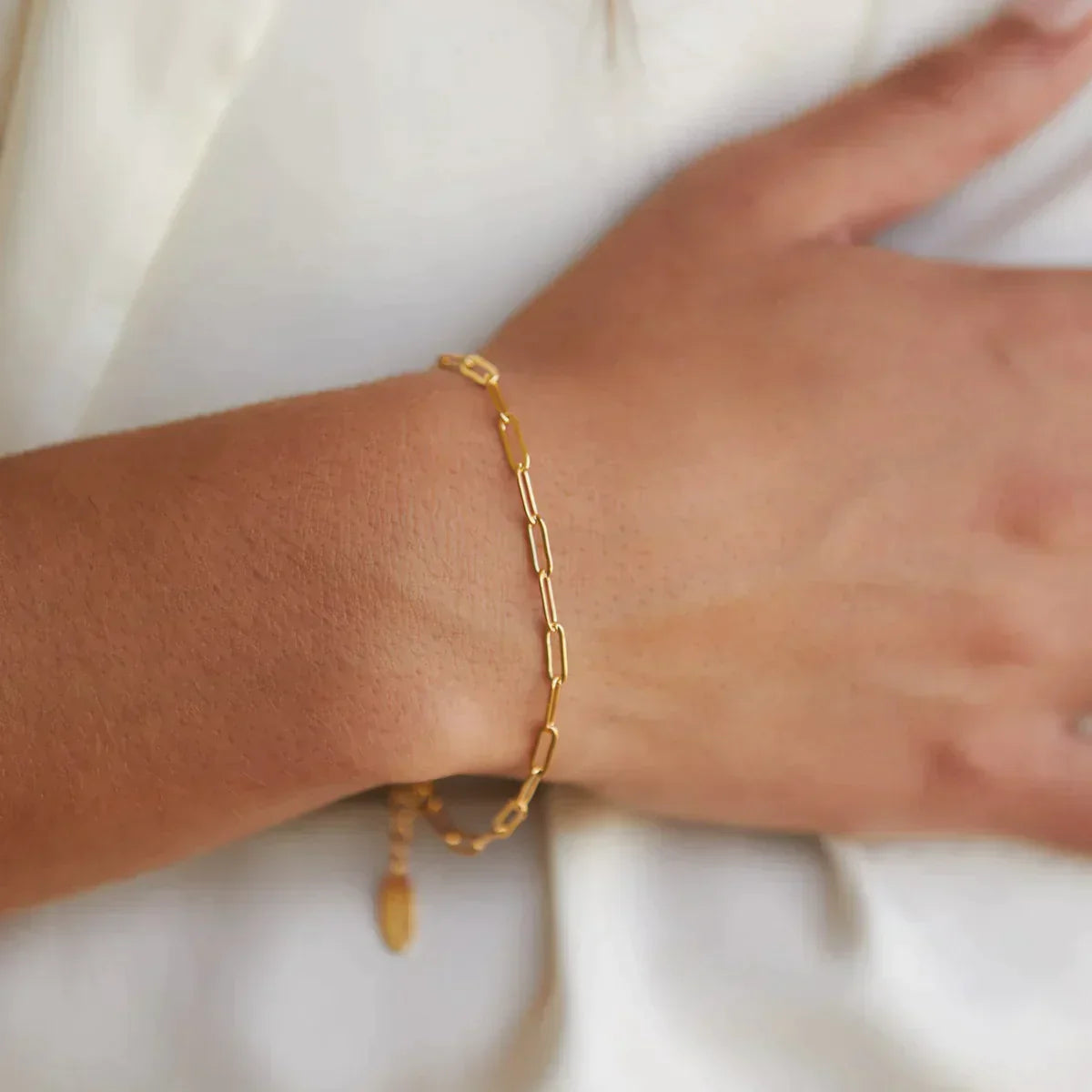 Elegant Paperclip Bracelet - Tahlia