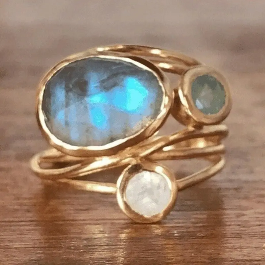 Elegant Vintage Moonstone Ring