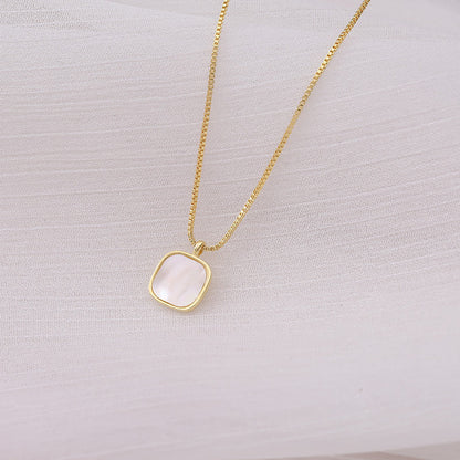 Freshwater Pearl Pendant Necklace - Summer